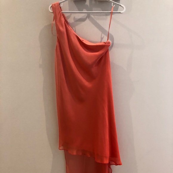 Asymmetrical pink dress from Le Château - Picture 2 of 2